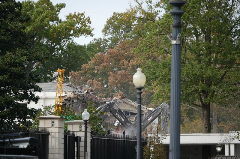 Demolition of White House's East Wing